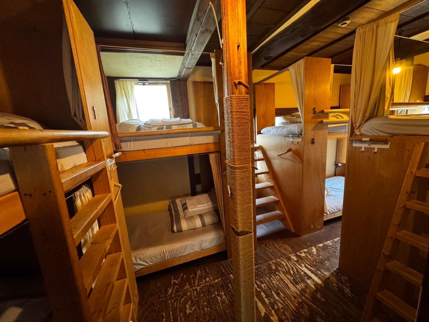 Roku Hostel Хіросіма Екстер'єр фото
