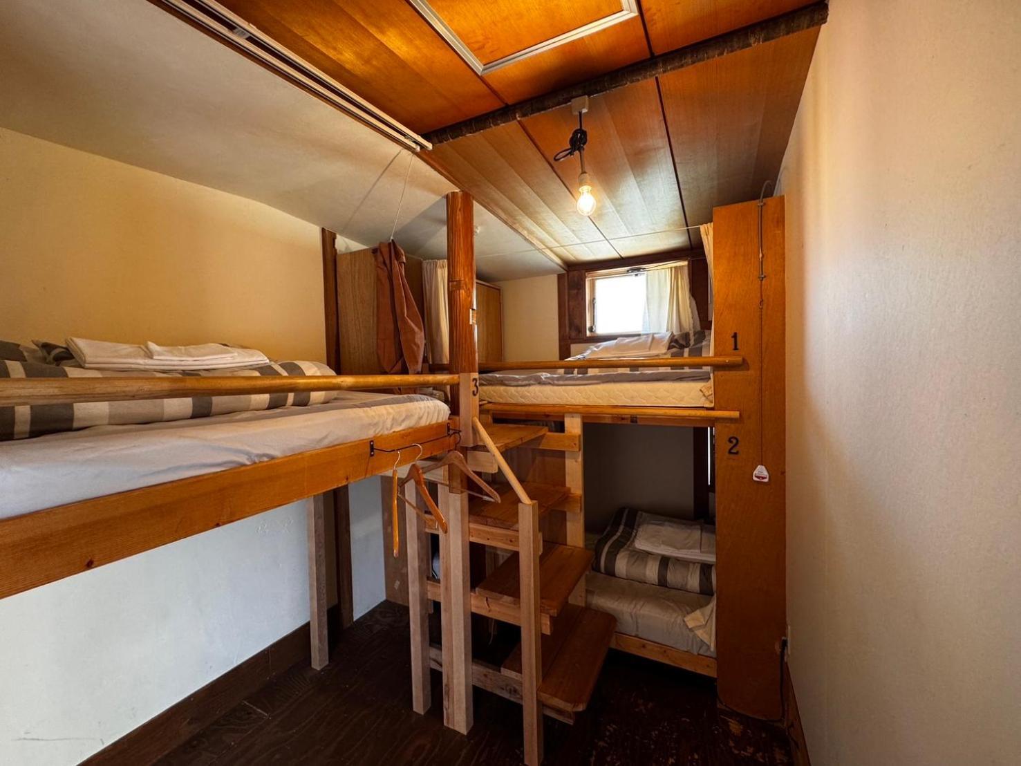 Roku Hostel Хіросіма Екстер'єр фото